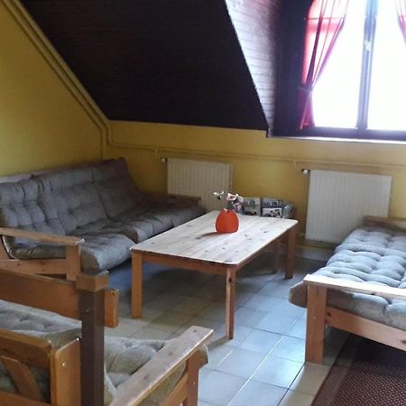 Отель Centrum Apartman Хайдусобосло Экстерьер фото